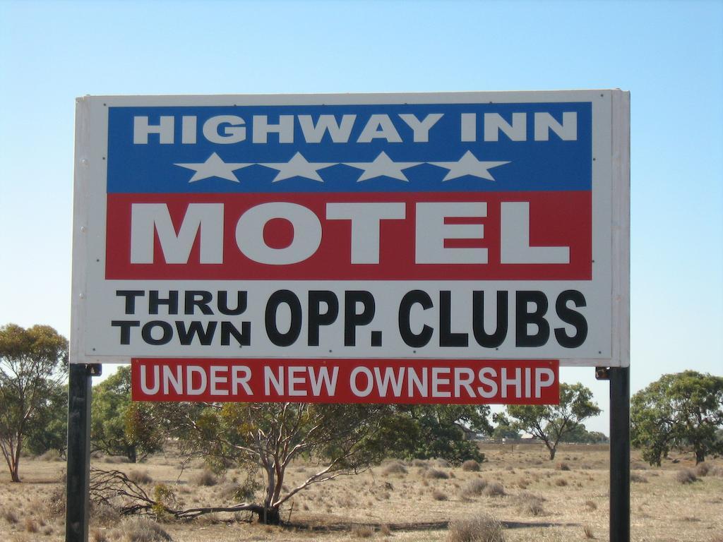 Highway Inn Motel Hay Exterior photo